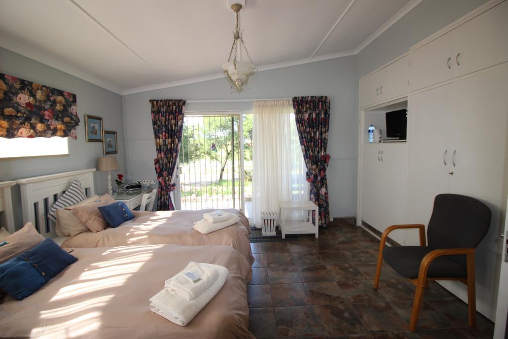 Waterfront Guest House Carolina Esterno foto